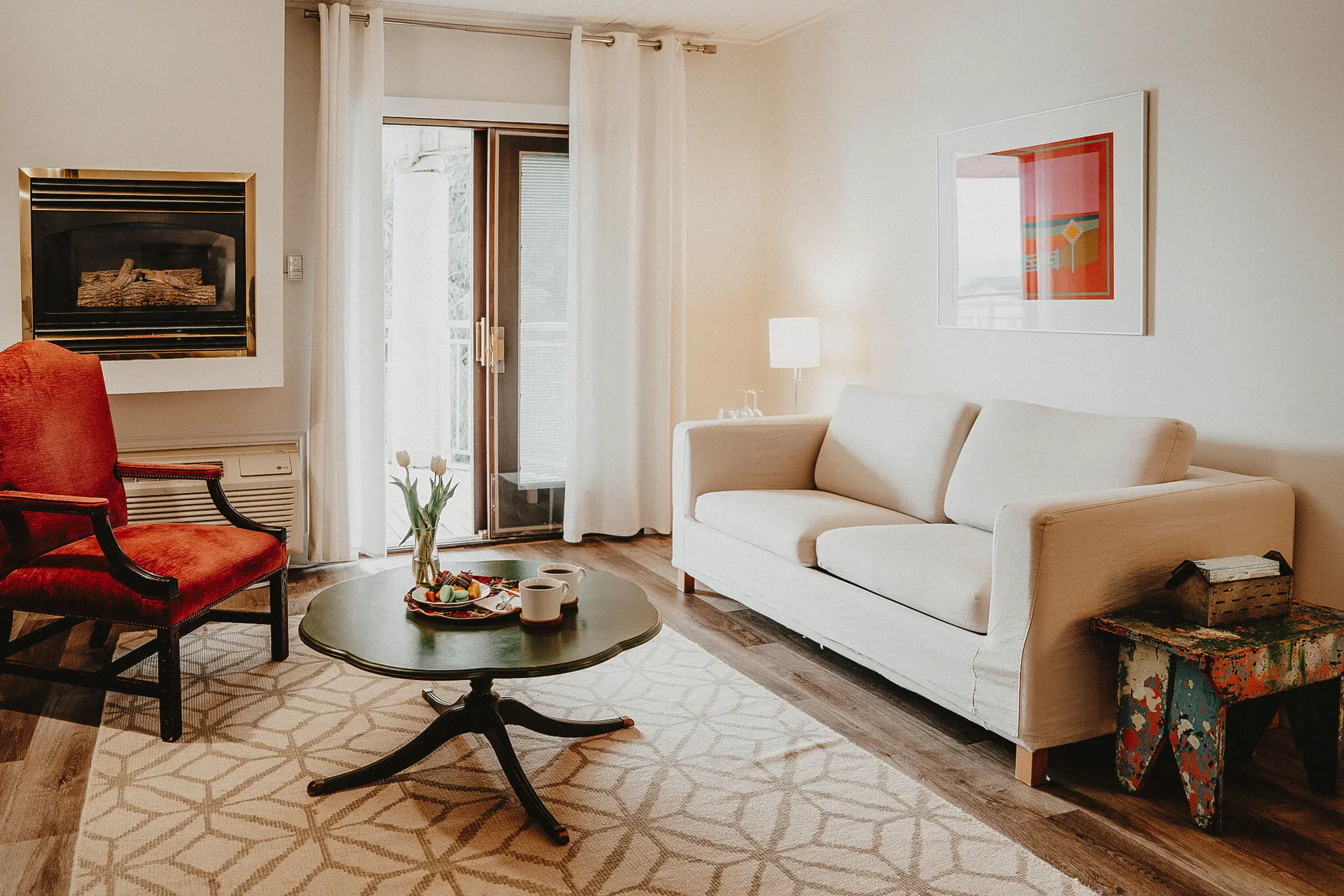 Premium King Suite at The Kent Motel