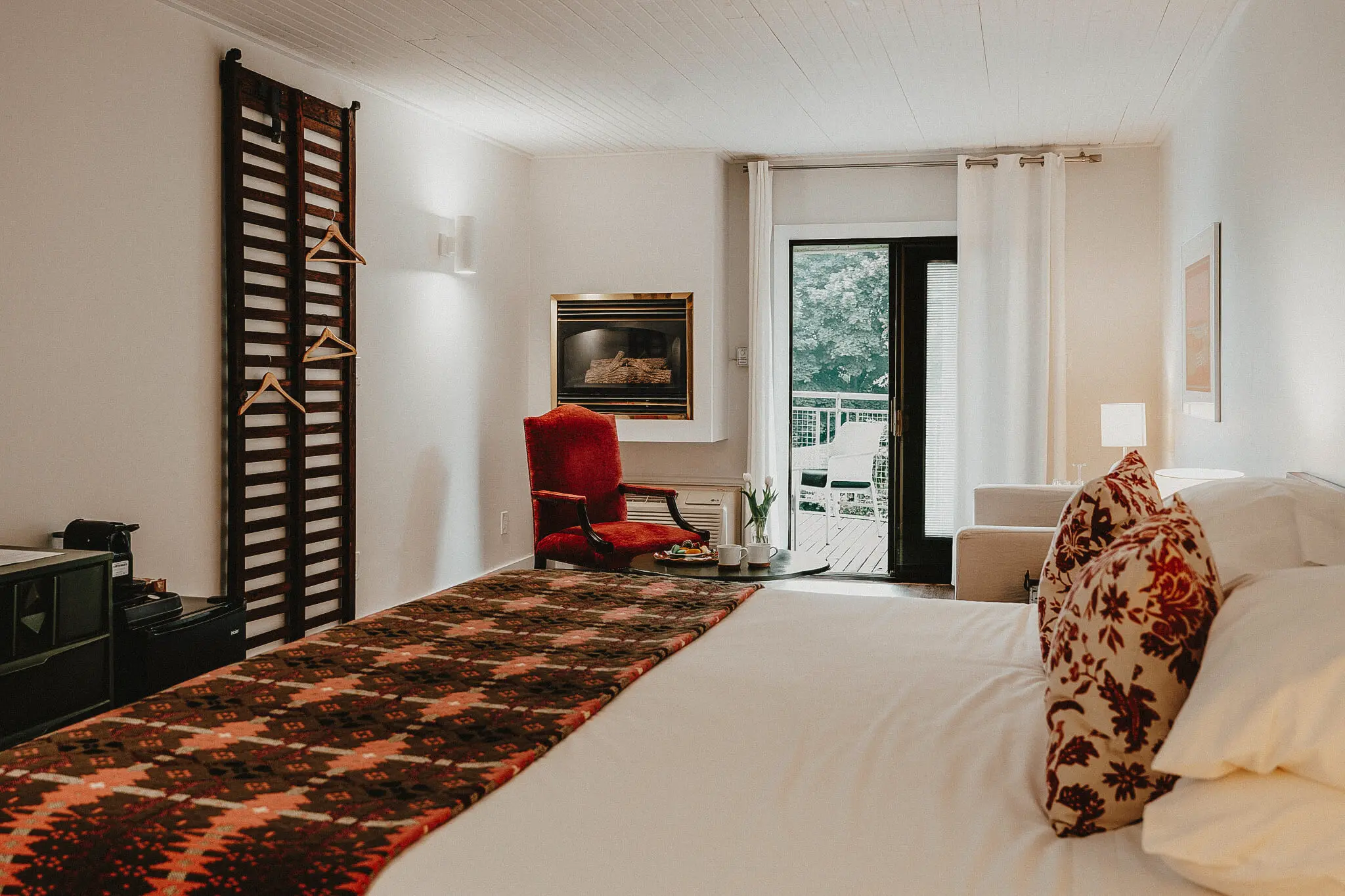 Premium King Suite at The Kent Motel