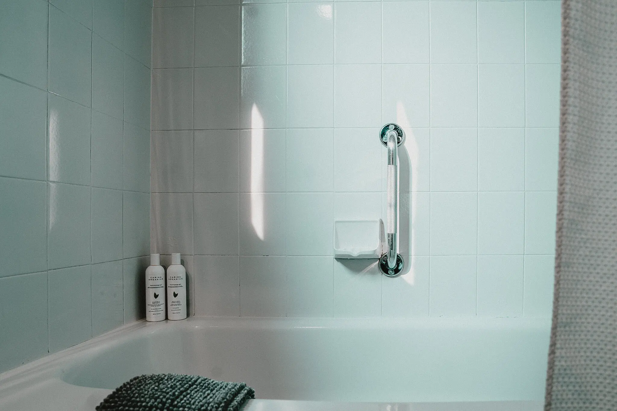 Premium King Suite at The Kent Motel