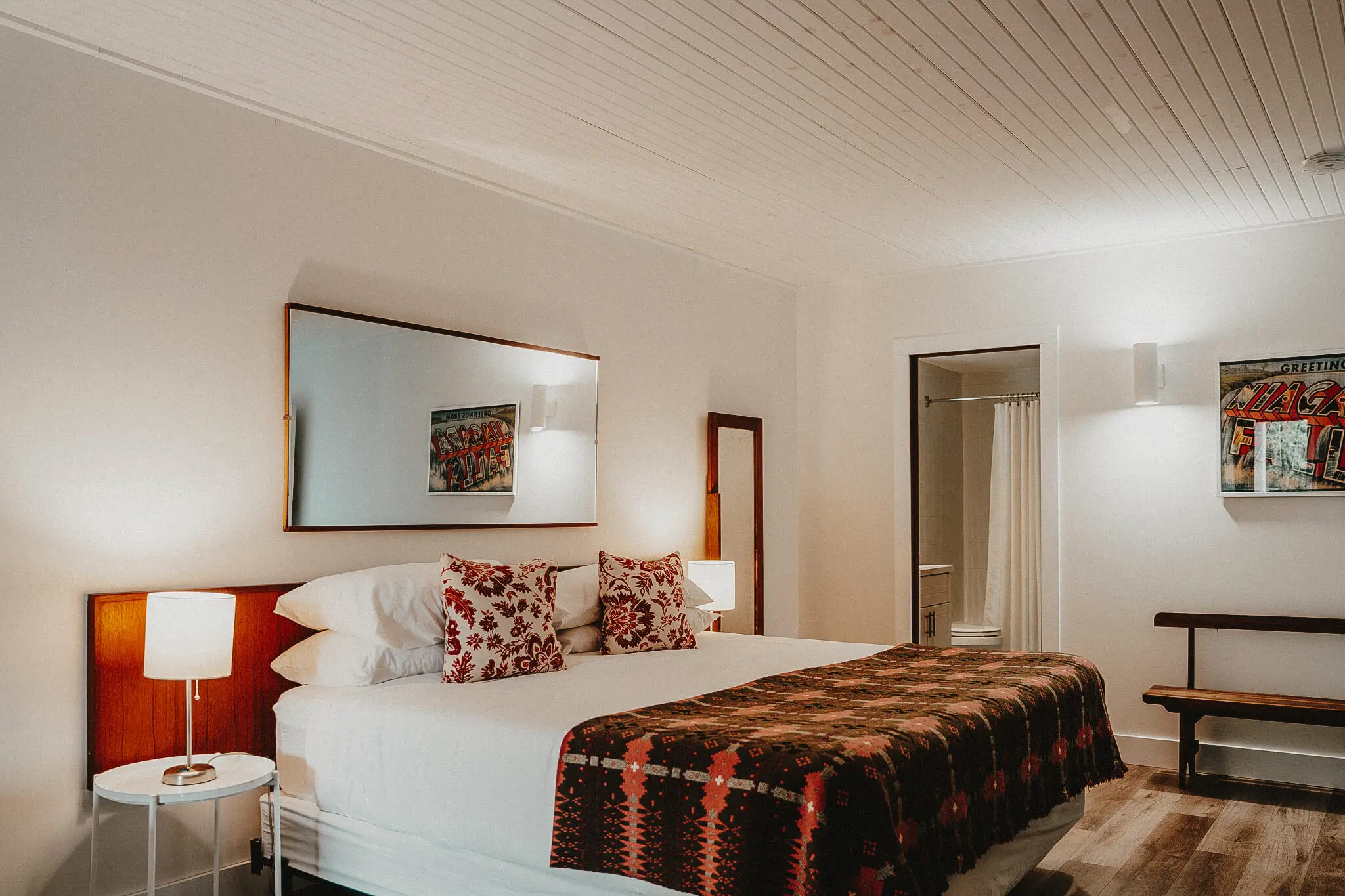 Premium King Suite at The Kent Motel