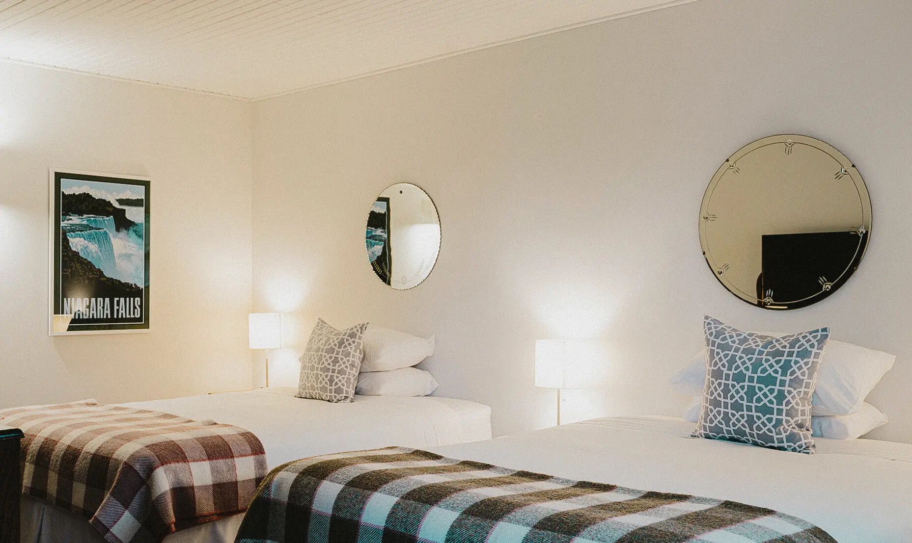 Standard Double Queen at The Kent Motel