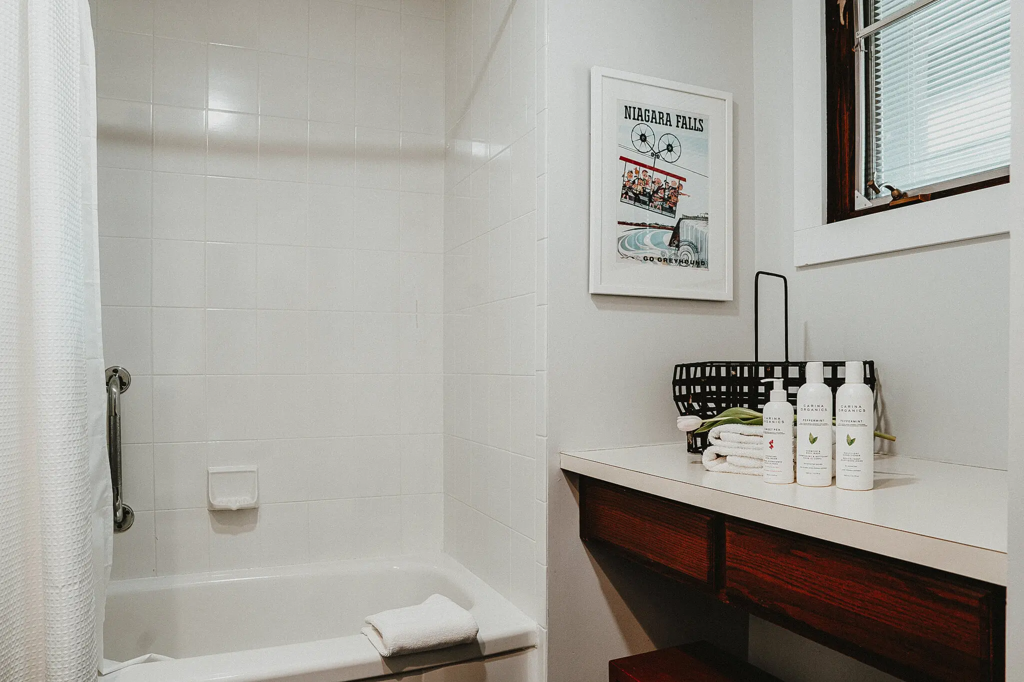 Standard Single Queen at The Kent Motel