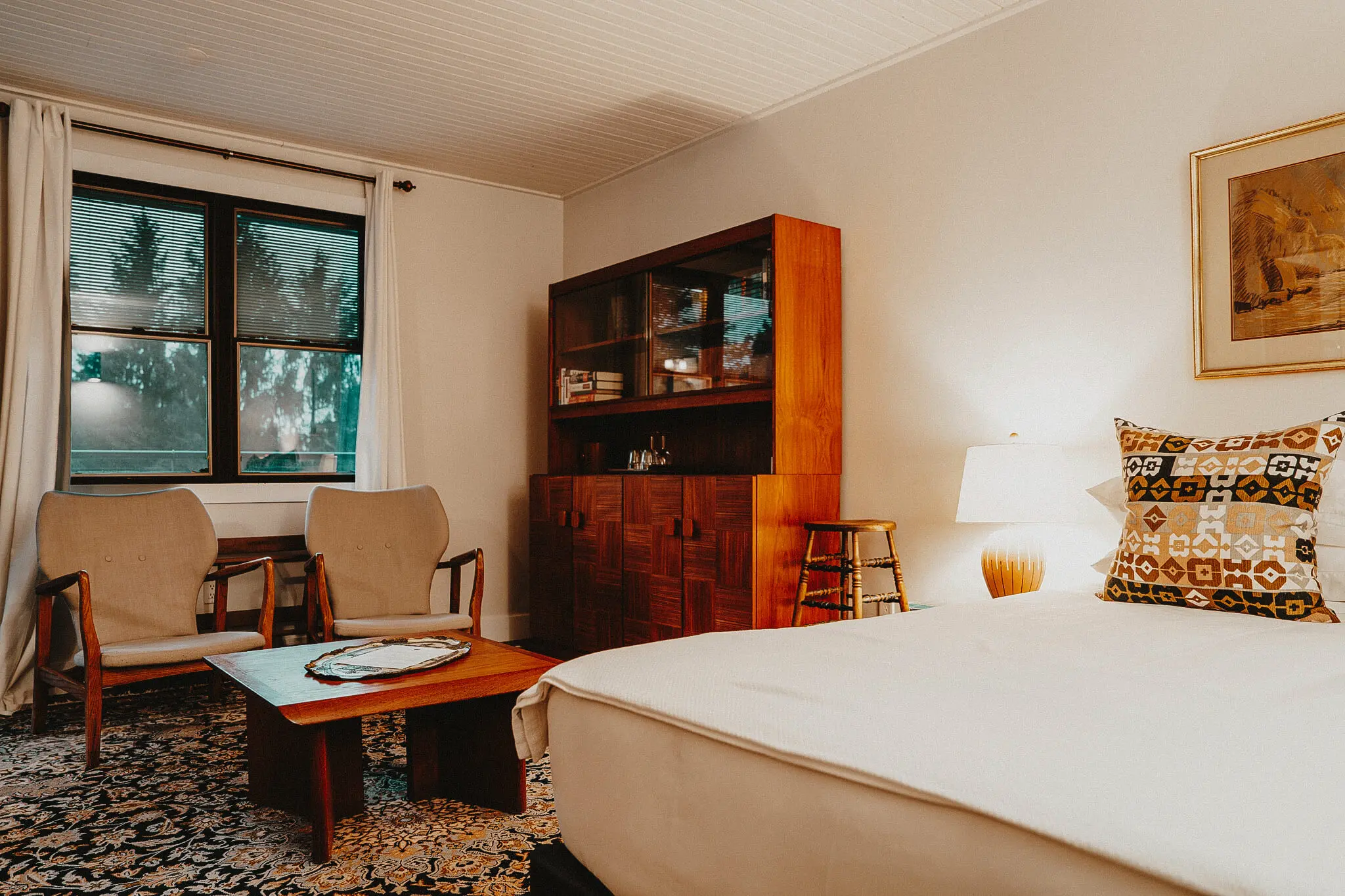 Standard Single Queen at The Kent Motel