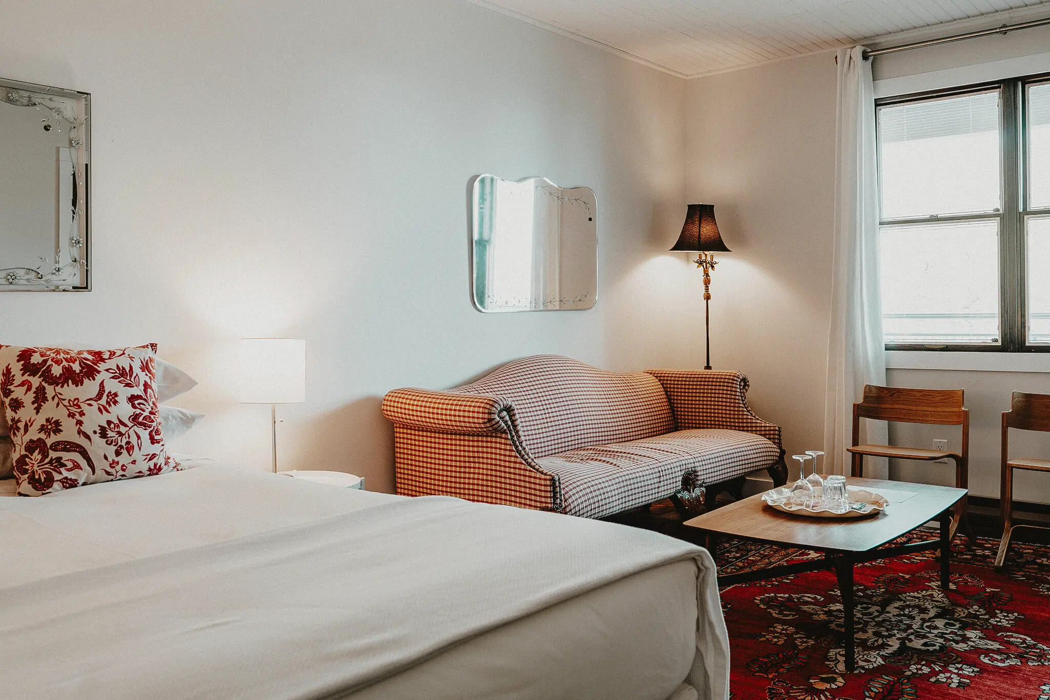 Standard Single Queen at The Kent Motel