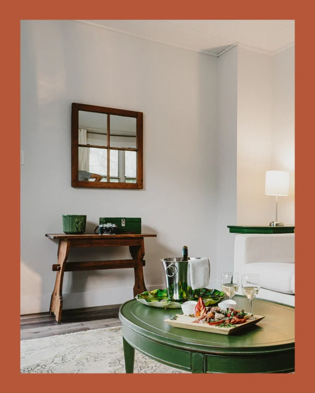 Plot twist: your room comes with snacks and good vibes 🍷✨ Upgrade your stay - because why not?
Bookings: link in bio!