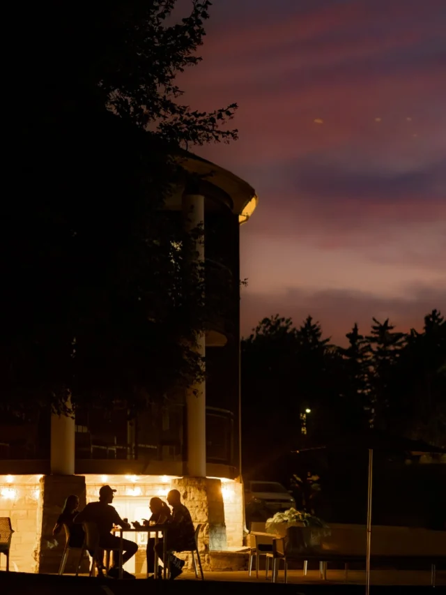 Long summer nights in good company - it’s all we ask for 🧡

The Lounge is open tonight, join us!