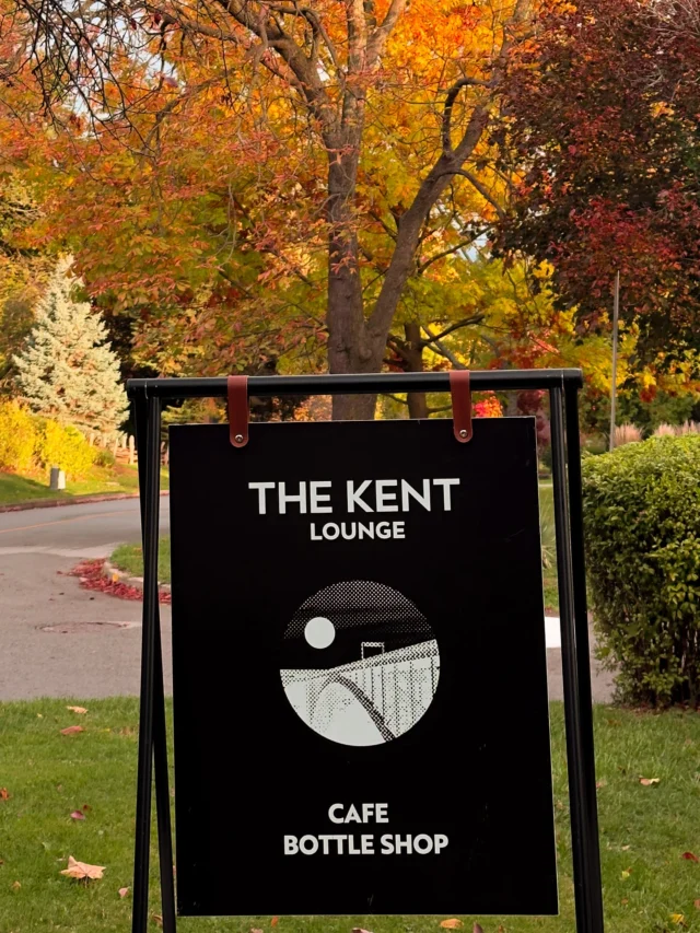 This weekend’s hours:
Friday - Saturday 8 AM to 8 PM
Sunday 8am to 12 - we’re closing a bit early for out staff party 👻

Back to regular schedule next week. 

Good weekend and see you soon! ☕️🥐